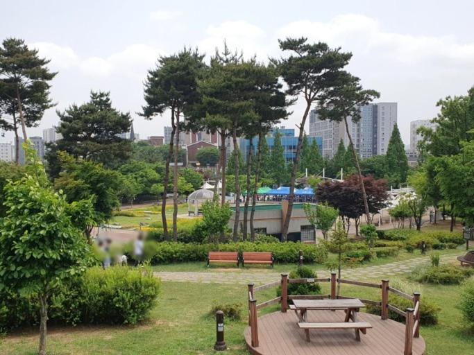 Urban Hotel Pyeongtaek Zewnętrze zdjęcie
